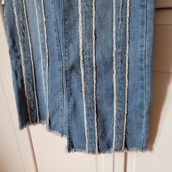 WILD FABLE Flare Denim Jeans, Size 00 - Picture 5 of 10